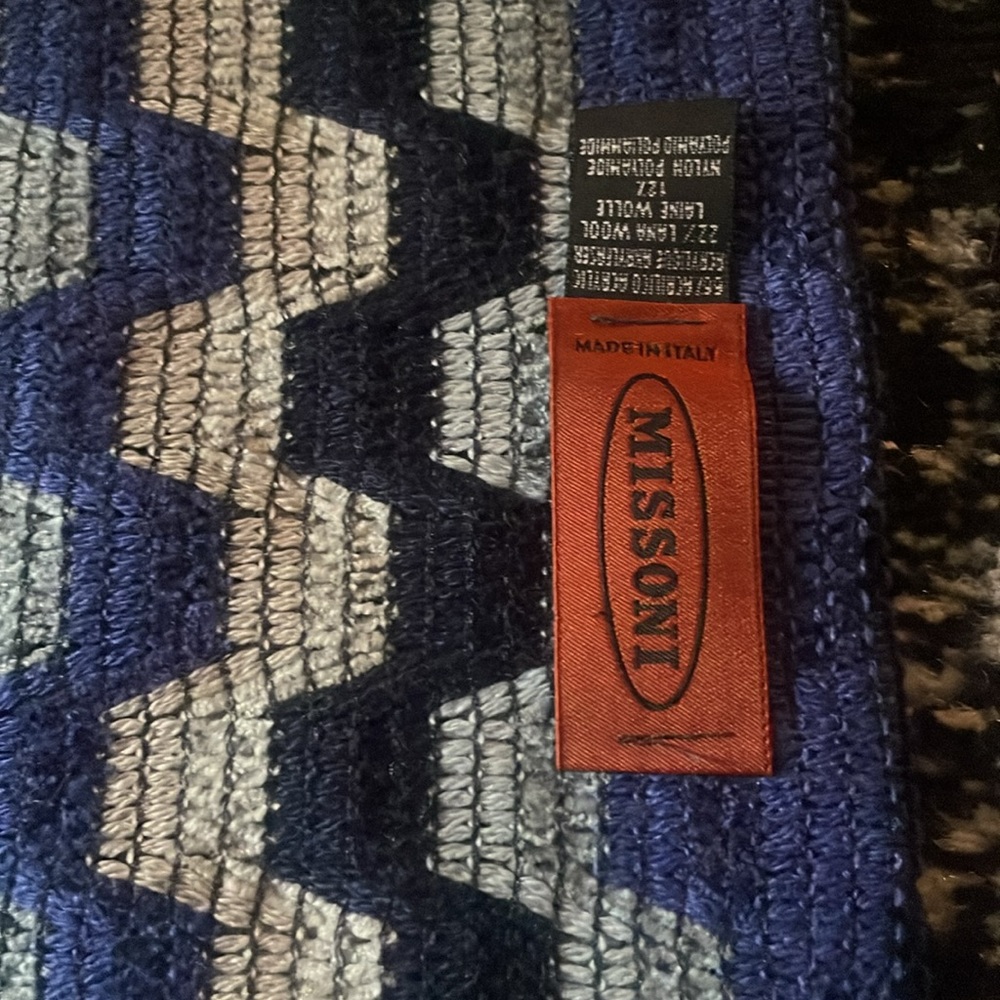 MISSONI Zig Zag Blues Scarf 💙💙 - Picture 3 of 7